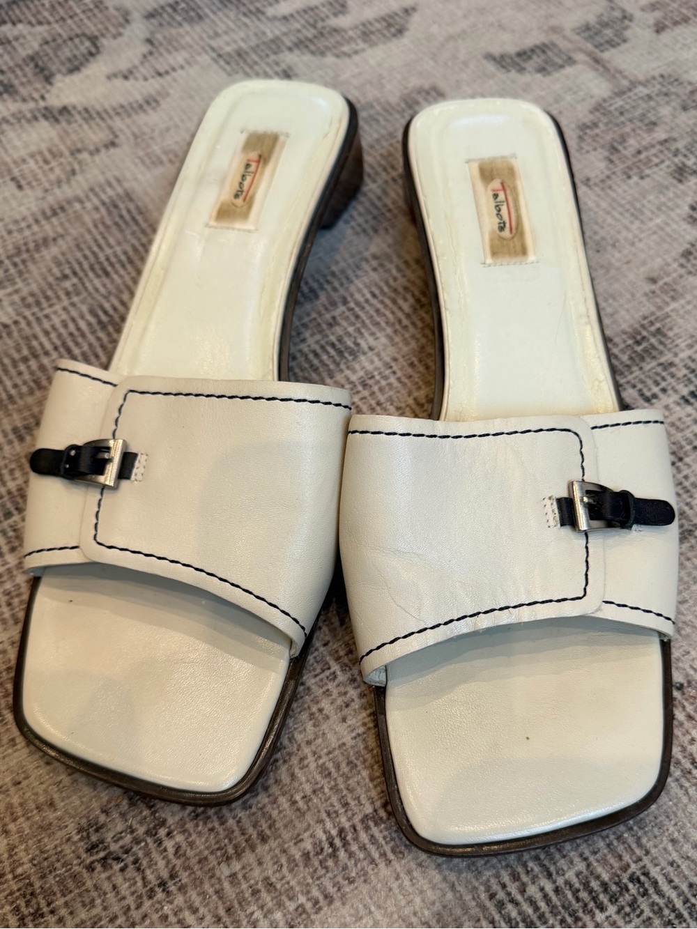 Vintage Talbots  RAFFIA SLIDE SANDALS white and black size 9 kitten hill